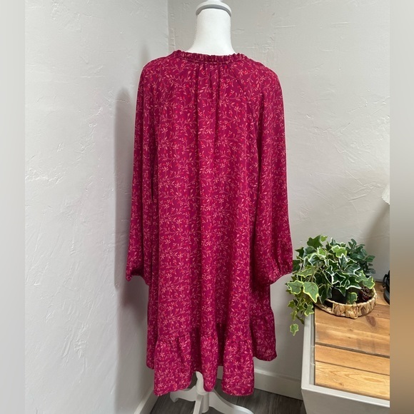 Old Navy Pink and Maroon Flowy Dress‎ - Picture 4 of 4